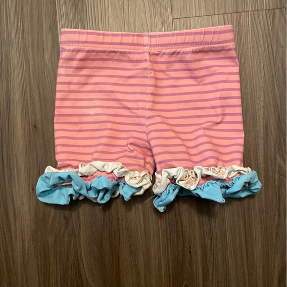 Matilda Jane Pink Striped Shorts with Blue Ruffles size 5T - Picture 3 of 4